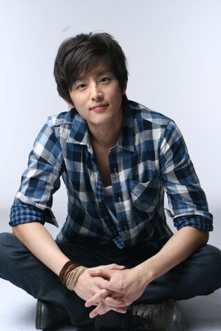 Archivo:Kwon Se In5.jpg