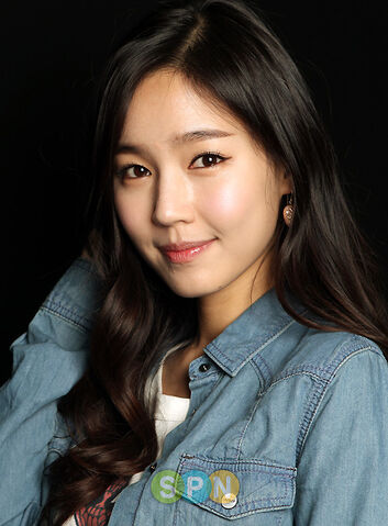 Archivo:Kim Soo Yun2.jpg