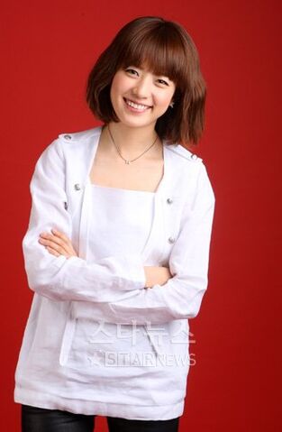 Archivo:Han Hyo Joo4.jpg