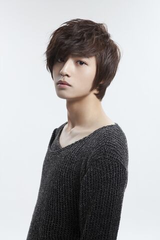 Archivo:Jin Woo1.jpg