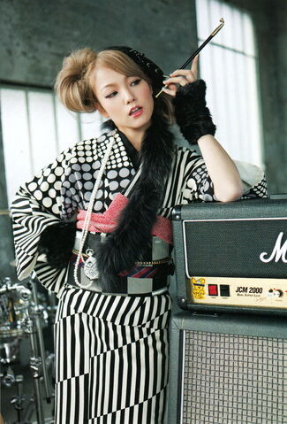 Archivo:MAMI-SCANDAL-Show-PB1.jpg
