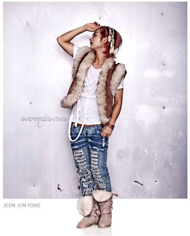 Archivo:Jun Yong5.jpg