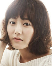 KimMinKyung 1989 180px.jpg