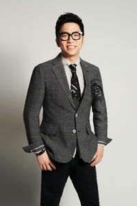 Lee Juck003.jpg