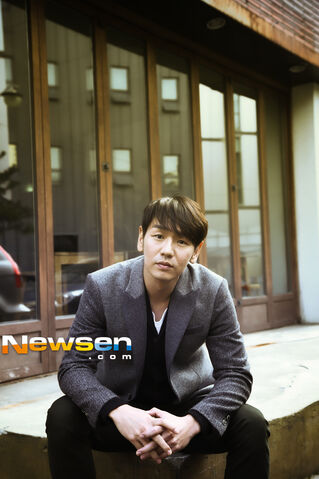 Archivo:Kim Tae Woo4.jpg