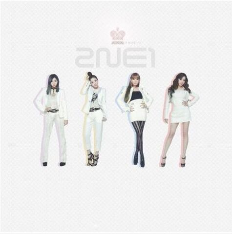 Archivo:2NE1 WHITE SCREAM.jpg