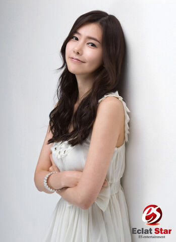 Archivo:Kim Min Jwa3.jpg