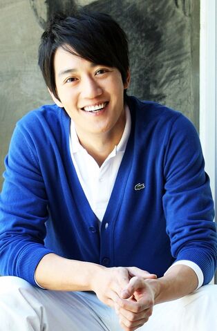 Archivo:Kim Rae Won2.jpg