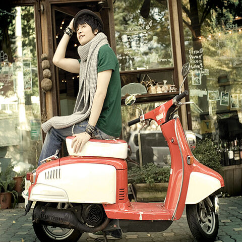 Archivo:KangYoHwan.jpg