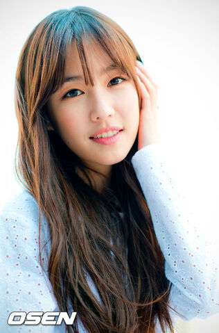 Archivo:Kim Soo Yun19.jpg