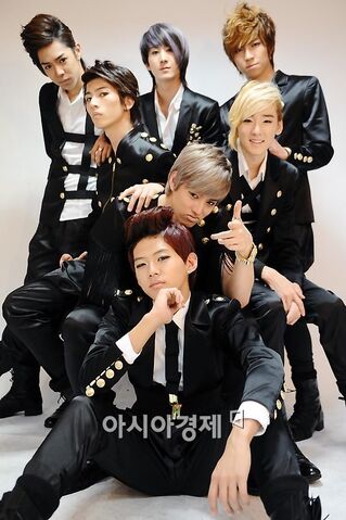 Archivo:Ukiss08.jpg