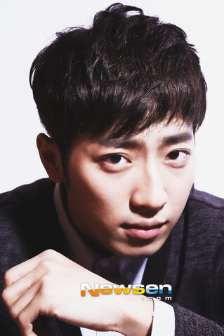 Archivo:Lee Sang Yeob22.jpg