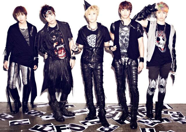 Archivo:1shinee.jpg