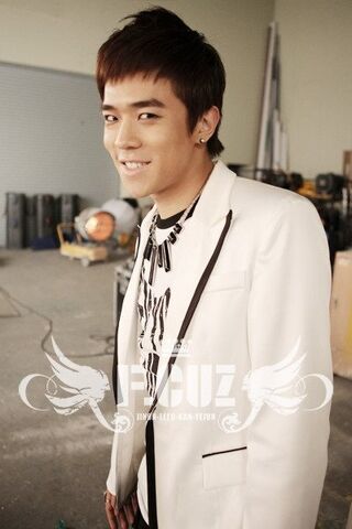Archivo:Jinon f cuz 335678.jpg