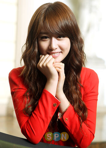 Archivo:Park-Ji-Yeon-11.jpg