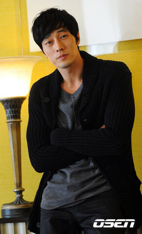 Archivo:So Ji Sub13.jpg