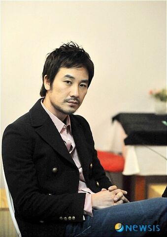 Archivo:Uhm Tae Woong9.jpg