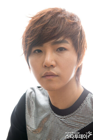 Archivo:Jung Dong Ha15.jpg