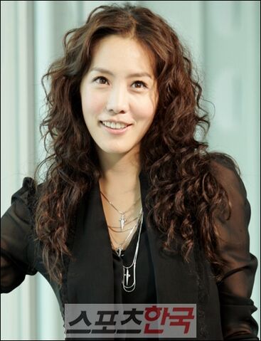 Archivo:Kim Jung Eun8.jpg