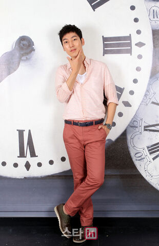 Archivo:Park Doo Sik16.jpg