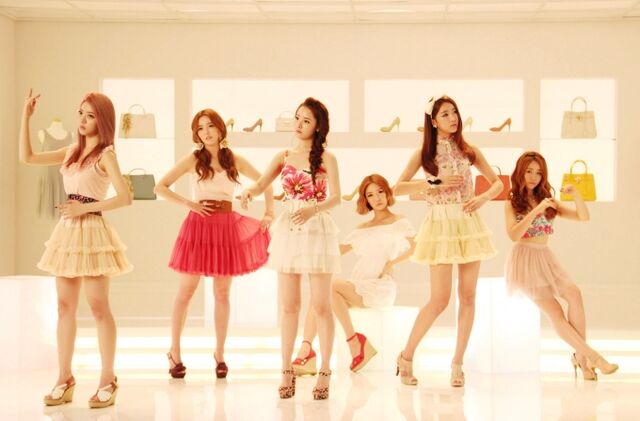 Archivo:38748-dal-shabet-become-models-for-china-cell-phone-advertisement.jpg