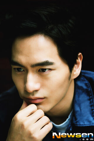 Archivo:Lee Jin Wook31.jpg