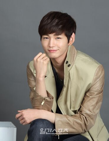 Archivo:Lee Won Gun23.jpg