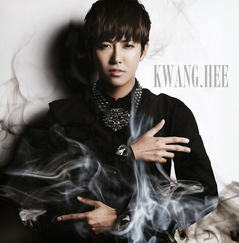 Archivo:Hwang Kwang Hee8.jpg