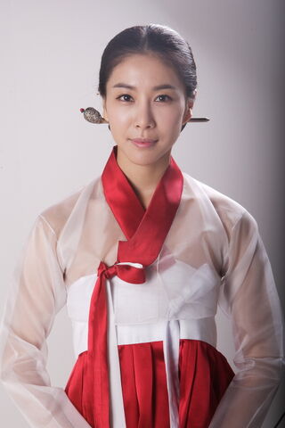 Archivo:Han Eun Jung3.jpg