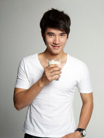 Archivo:Oh Mario Maurer.jpg