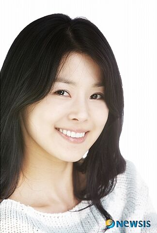 Archivo:Min Ji Ah5.jpg