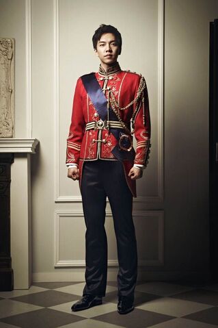 Archivo:The-King-2hearts1.jpg