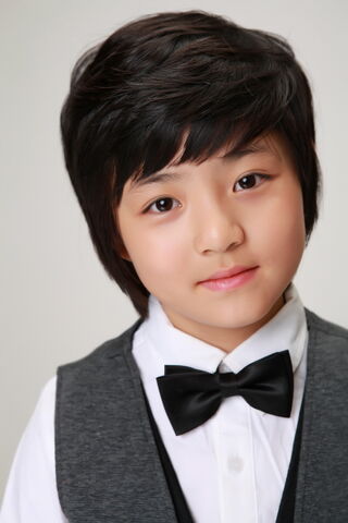 Archivo:Kim Jin Seong2.jpg