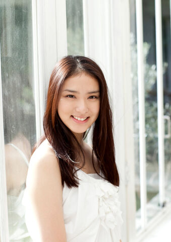 Archivo:Takei Emi4.jpg