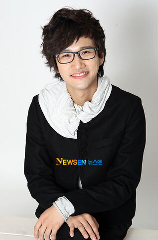 Archivo:Kim Young Woo6.jpg