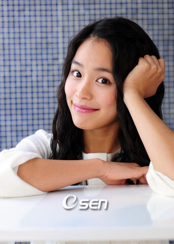 Archivo:Hong Ah Reum11.jpg