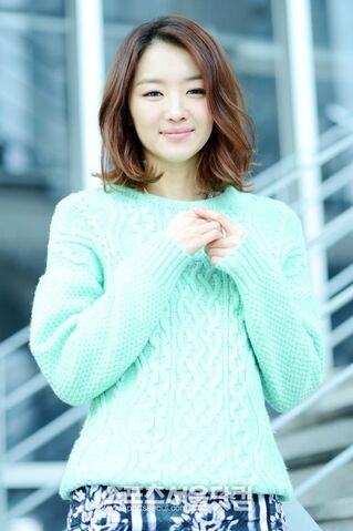 Archivo:Jang Hee Jin15.jpg