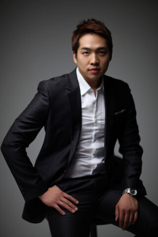 Archivo:Kim Jo Han3.jpg