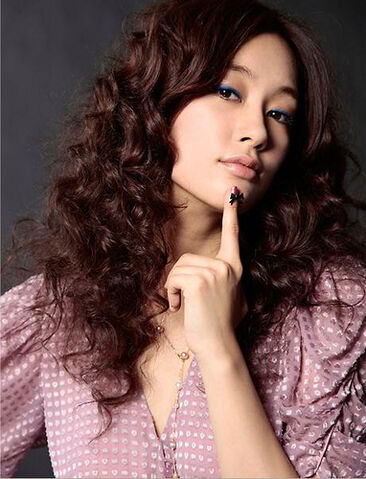 Archivo:Mizukawa Asami1.jpg