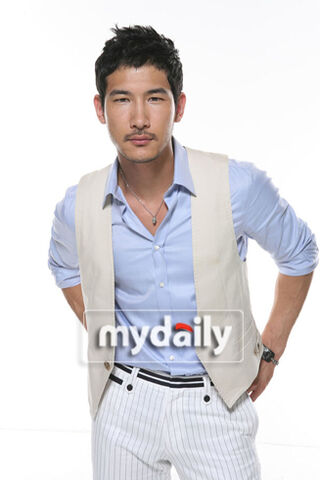 Archivo:Lee Un2.jpg