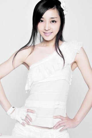 Archivo:Jiang Hong4.jpg