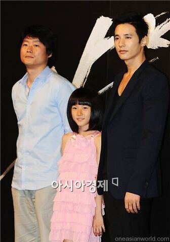 Archivo:The-man-from-nowhere-premiere-2010-10.jpg