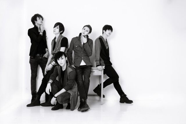 Archivo:BOYZ (7).jpg
