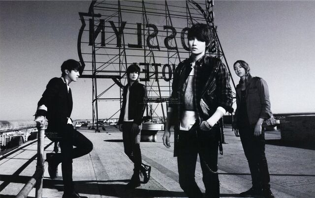 Archivo:CNBLUE032.jpg