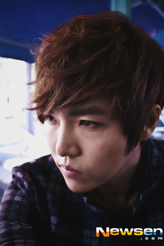 Archivo:Jung Dong Ha9.jpg