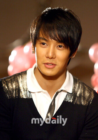Archivo:Hwanhee.jpg