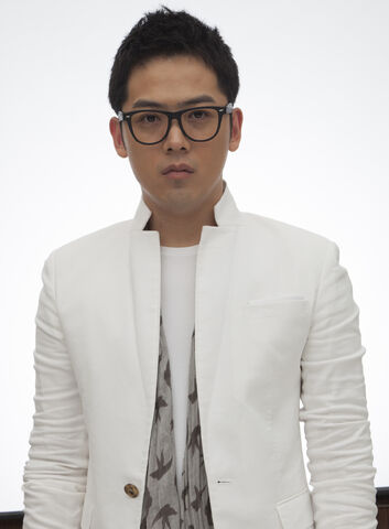 Archivo:Kim Yong Jin8.jpg