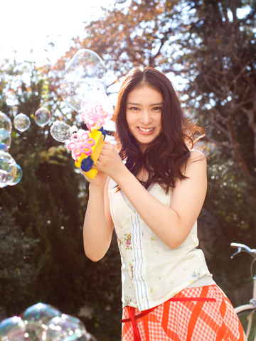 Archivo:Takei Emi8.png