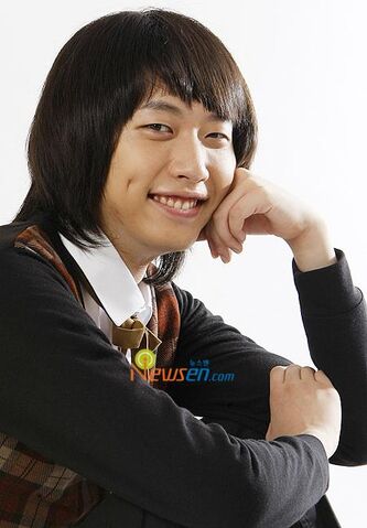 Archivo:Han Seung Hoon.jpg