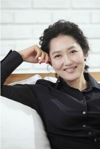 Archivo:Jung Kyung Soon3.jpg